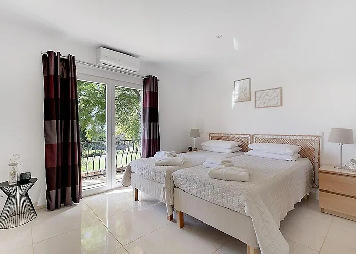 Garden House Apartment